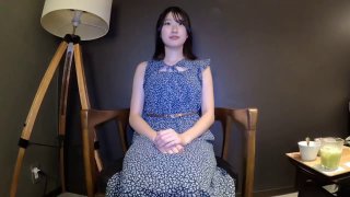 四神汤大奶黑丝宝贝露脸激情大秀直播，性感的大奶子揉捏玩弄，听狼友指挥舔弄假鸡巴都流口水，特写逼逼撅屁股尿尿
